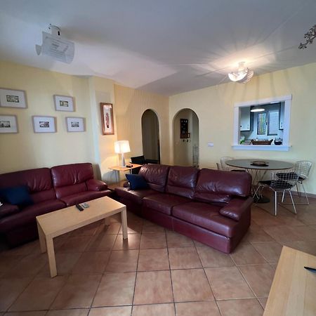 Apartamento A 2 Minutos Andando A La Playa. Ла Ислета дел Моро Екстериор снимка