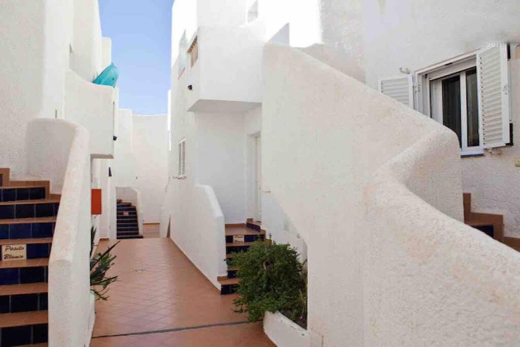 Apartamento A 2 Minutos Andando A La Playa. Ла Ислета дел Моро Екстериор снимка